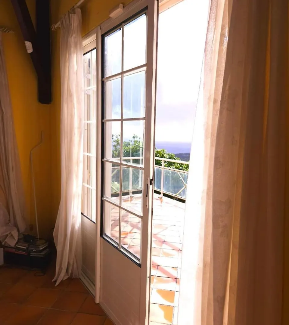 Appartement Emeraude Vue Sur Mer Et Montagne Gourbeyre Гваделупа